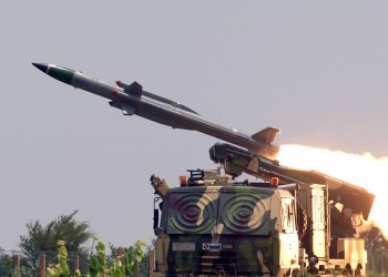 Índia e Brasil avançam cooperação em defesa com foco no míssil Akash e no cargueiro C-390