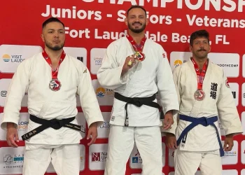 Atleta de São José se prepara para disputar o Mundial de Jiu-Jitsu