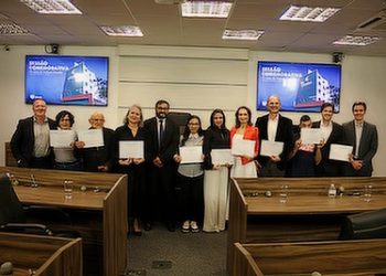 Câmara homenageia os 25 anos do Instituto Otovida