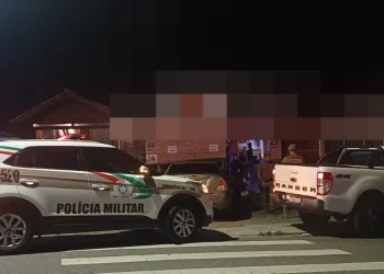 Madrugada de fiscalização: Operação Sossego interdita estabelecimento e reforça ordem em São José