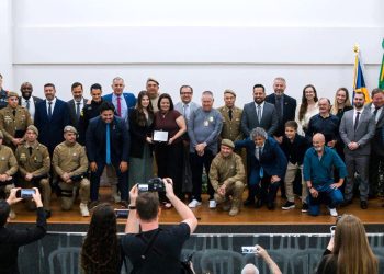 Câmara de Biguaçu realiza Sessão Especial em homenagem aos profissionais da farda