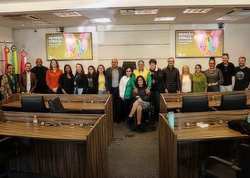 Câmara de São José reúne especialistas, ONGs, vereadores e comunidade em alusão ao setembro verde e amarelo