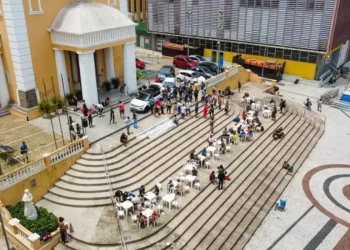 Florianópolis pode proibir doações de comida à população em vulnerabilidade em espaços públicos