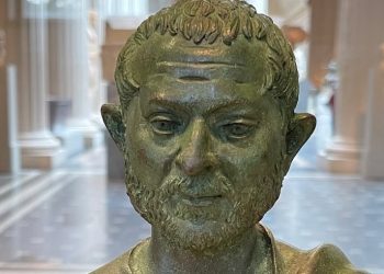 Internautas reagem a estátua romana parecida com Lula