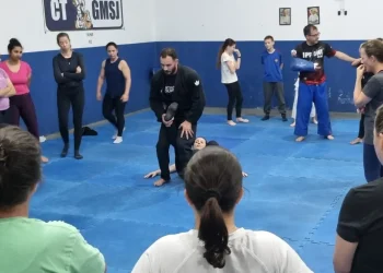 Campeão brasileiro de judô oferece treino no Guarda por Elas