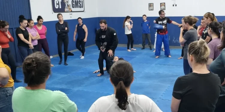 Campeão brasileiro de judô oferece treino no Guarda por Elas