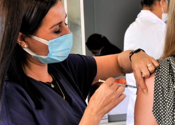 Prefeitura realiza “Dia D” de multivacinação neste sábado (18) em Calheiros e Fazenda da Armação