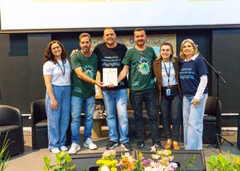 Projetos das escolas ambientais de São José reforçam a conscientização sobre o oceano e os ecossistemas costeiros