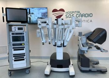 Florianópolis oferece cirurgia robótica que reduz riscos e acelera a recuperação no câncer