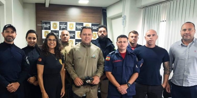 Forças de segurança de Palhoça alinham ações para a temporada de verão