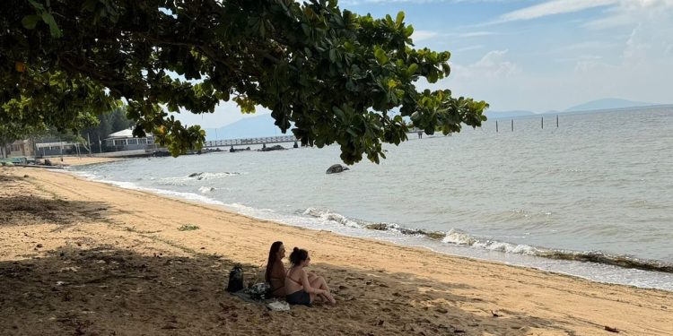 Prefeitura intensifica ações e garante Praia de Guararema própria para banho