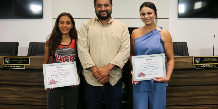 Câmara entrega duas Moções de Aplausos em reconhecimento ao esporte e à educação especial