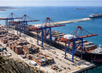 Estados Unidos quer conquistar América do Sul antes da China e, para isso, anuncia investimento de R$ 7,8 bilhões para modernizar base naval estratégica no Peru, reação ao megaporto chinês de US$ 3,5 bilhões construído a 70 km de Lima.