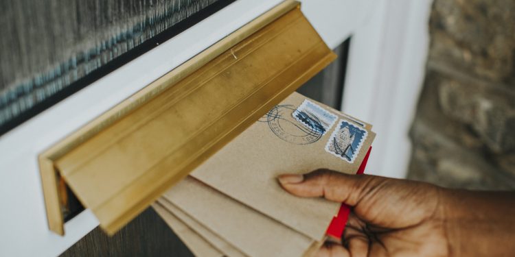 Governador Celso Ramos agora tem CEP por rua; mudança agiliza entregas no município