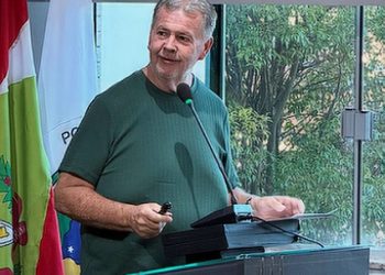 Ex-secretário de Desenvolvimento Econômico apresenta balanço de ações aos vereadores