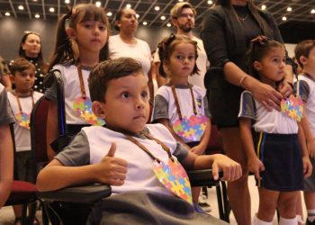 Governador Celso Ramos realiza 1º Seminário de Educação Inclusiva